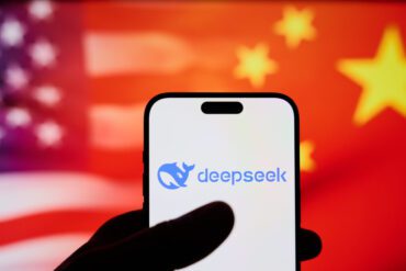 Ameaças da IA Chinesa: Empresas Consideram Bloquear o DeepSeek